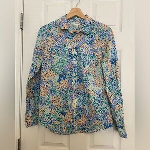Spring is here! Floral button down.
